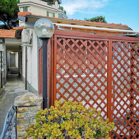 Mercede 34 Small Sanremo
